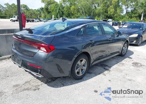 2023 Kia K5 Lxs z USA, uszkodzony, nr VIN 5XXG14J22PG227041